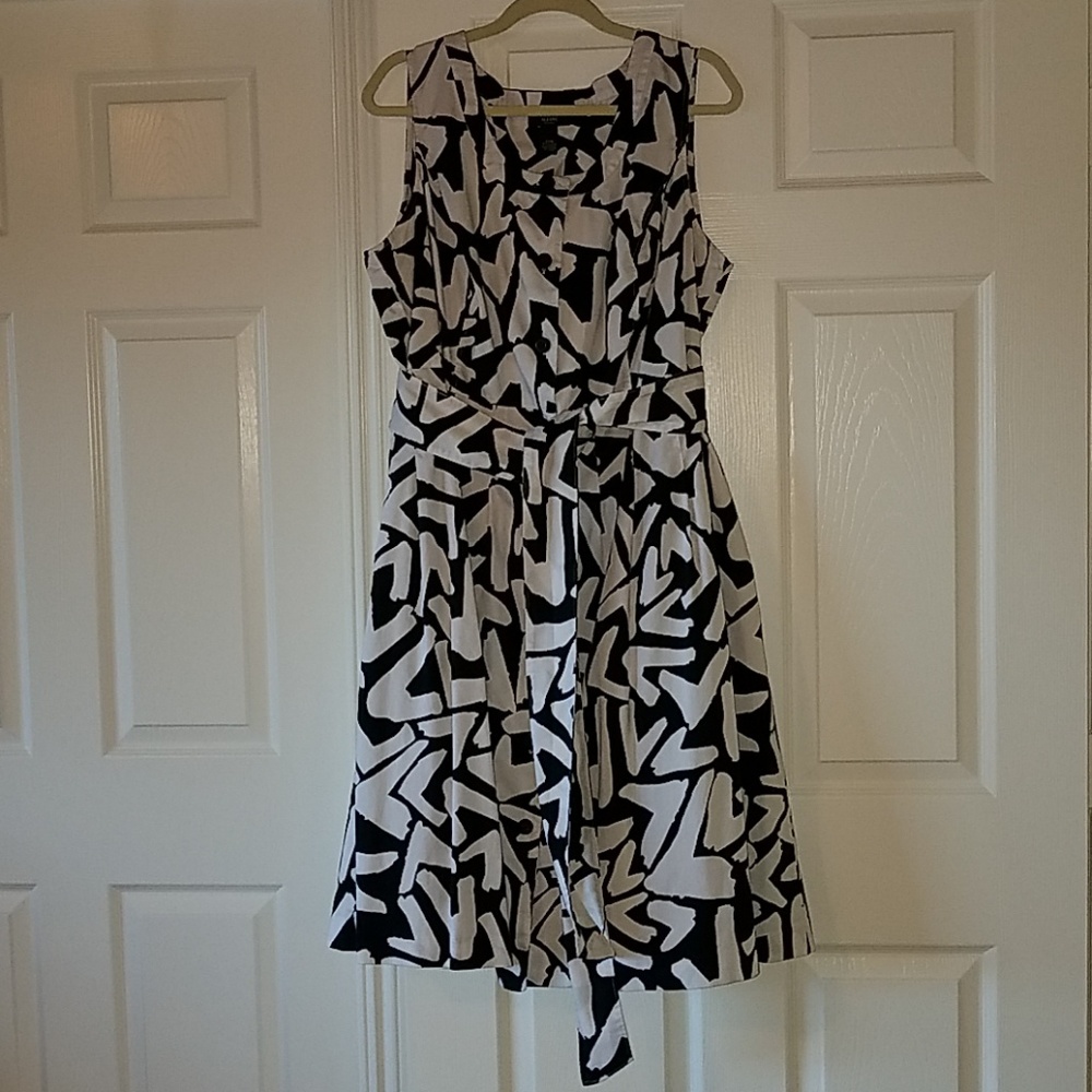 Alfani Woman Black&White sundress